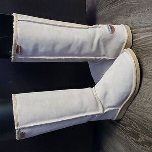 Emu Ridge Merino Wool Lined Suede Tall Boots Sz 9